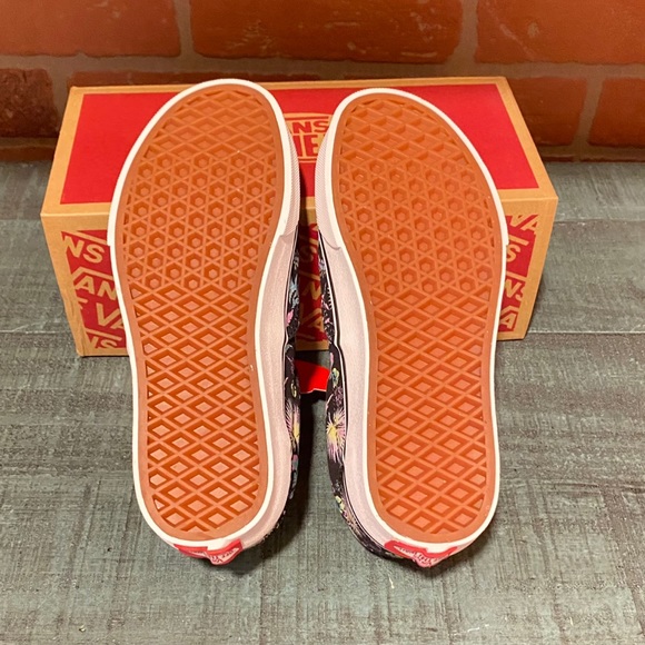 vans - Picture 7 of 8